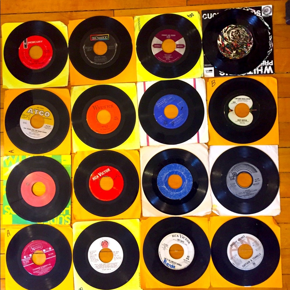 Assorted 45s vinyl records